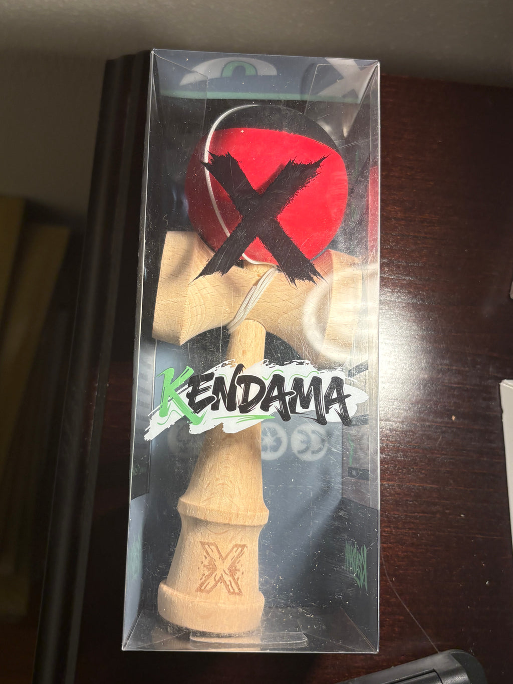 Kendama x roșu